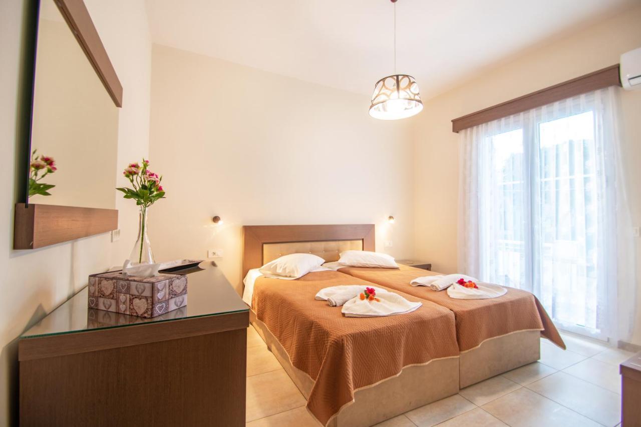 Stathis Beachfront Luxury Rooms Kalamákion Zewnętrze zdjęcie