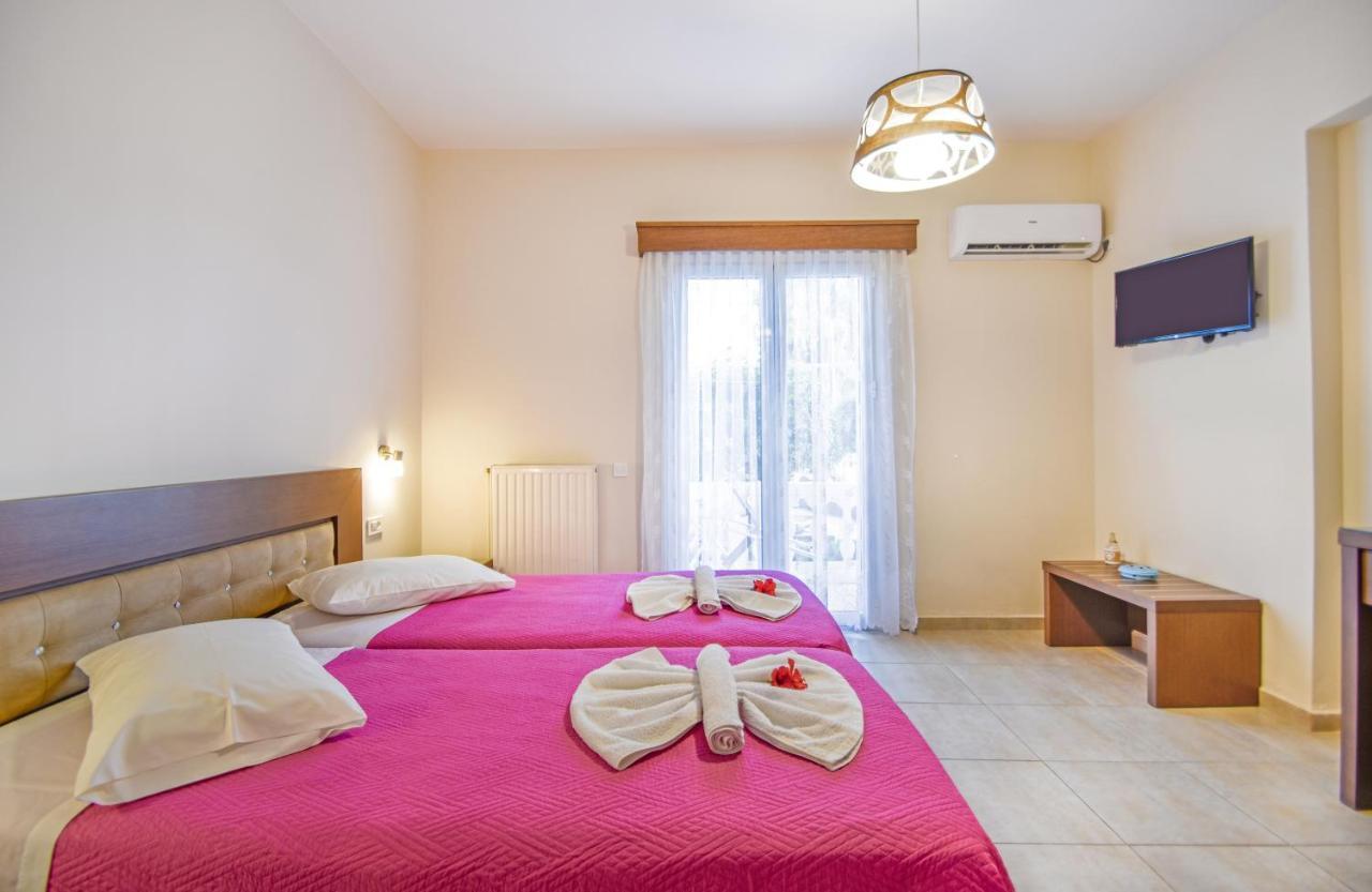 Stathis Beachfront Luxury Rooms Kalamákion Zewnętrze zdjęcie