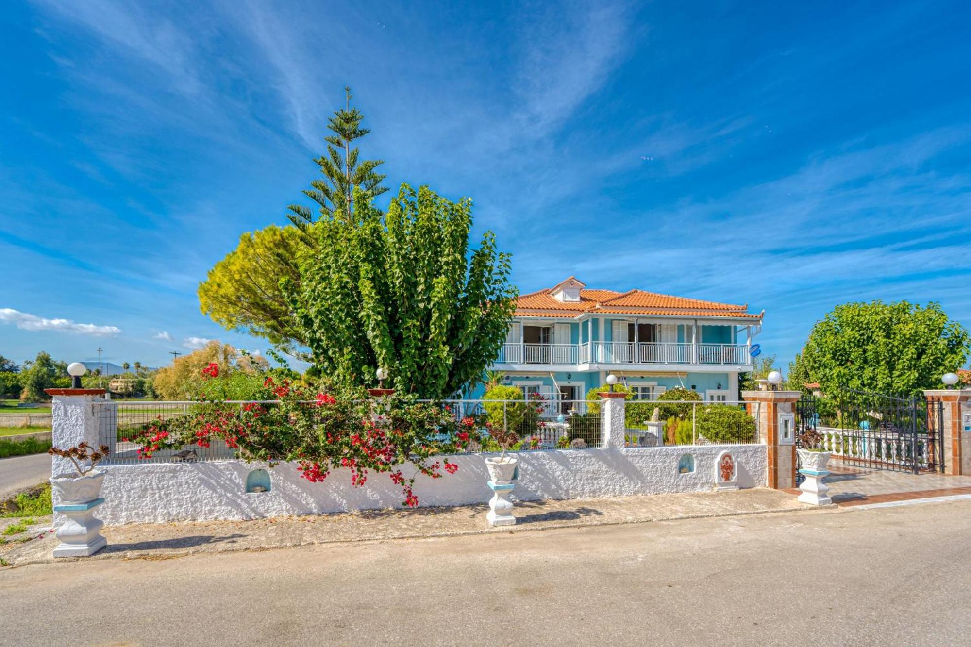 Stathis Beachfront Luxury Rooms Kalamákion Zewnętrze zdjęcie